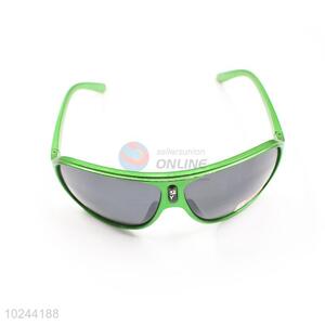 Modern Style Green Frame Sunglasses For Children