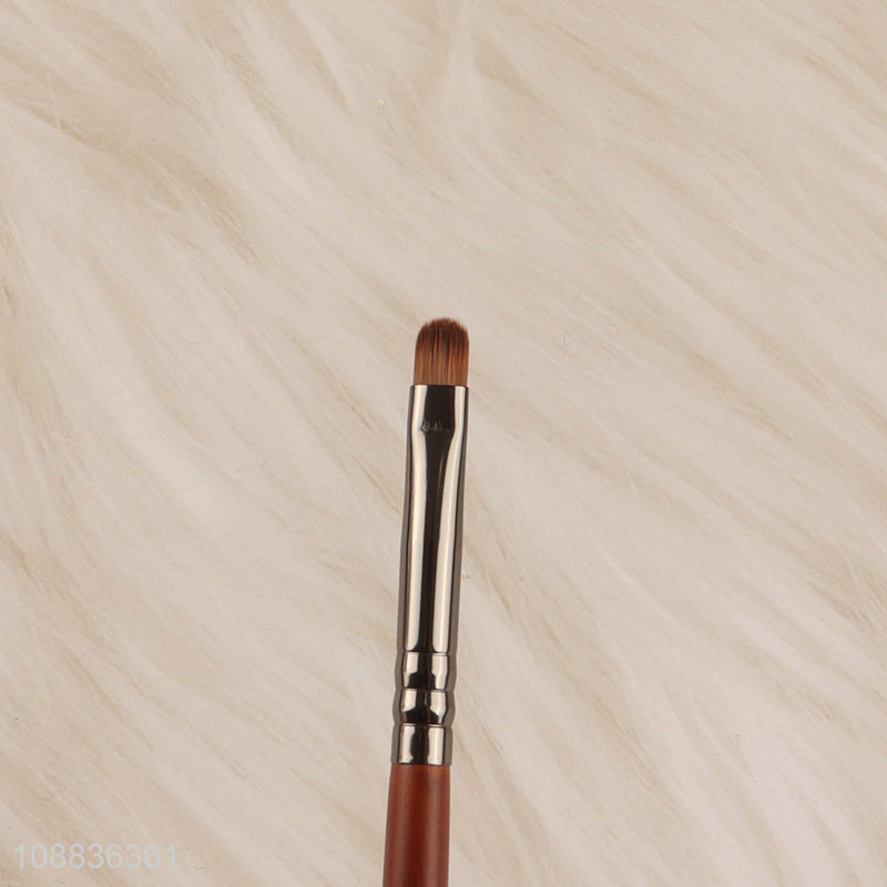 Wholesale soft nylon bristle eyeshadow brush with wooden handle