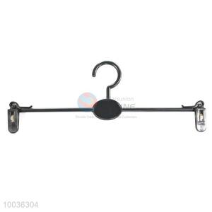 28*8.7CM New Design Black Plastic Hanger, Clothes Rack with Clips