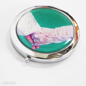 Hand in Hand Round Foldable Pocket Epoxy Sticker <em>Mirror</em>/<em>Makeup</em> <em>Mirror</em>