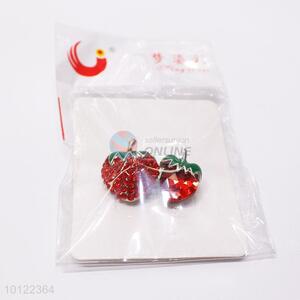 Factory Price Strawberry Shaped Rhinestone Brooch Pin