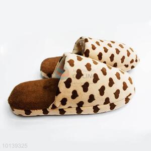 Nice Design Brown Heart Pattern Household Warm Slipper