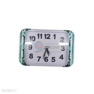 China Cheap Wholesale Plastic Student Desk Clock