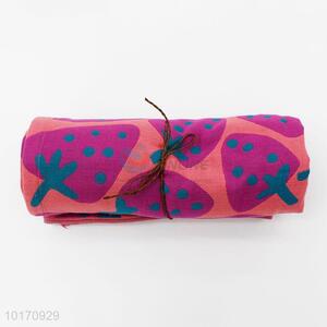 Latest Design 100% Cotton Soft Towel with Strawberries Pattern