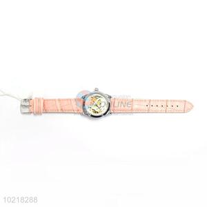 New Design PU Watchband Wrist Watch For Women