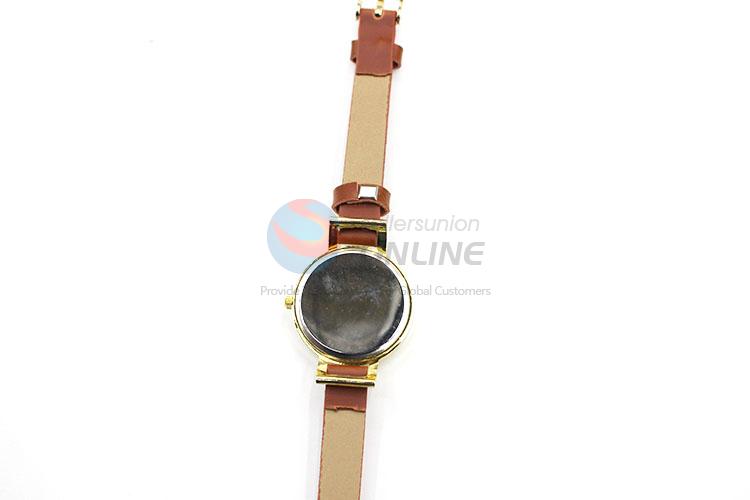 Popular Panda Pattern Brown Wrist Watch with Leathern Watchband for Sale