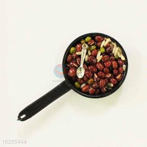 Pan Shaped Fridge Magnet/Refrigerator Magnet for Decoration with Peanuts