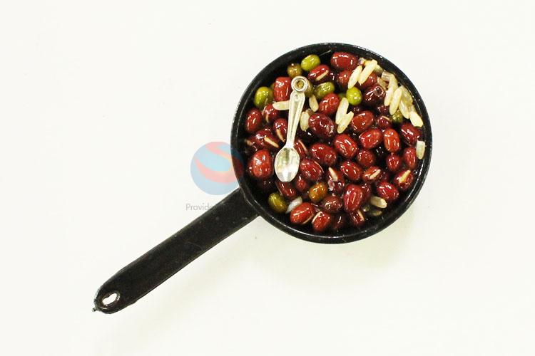 Pan Shaped Fridge Magnet/Refrigerator Magnet for Decoration with Peanuts