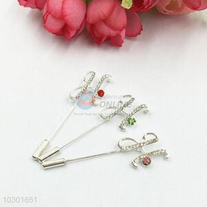 Decorative Rhinestone Brooch Pin for Promotion