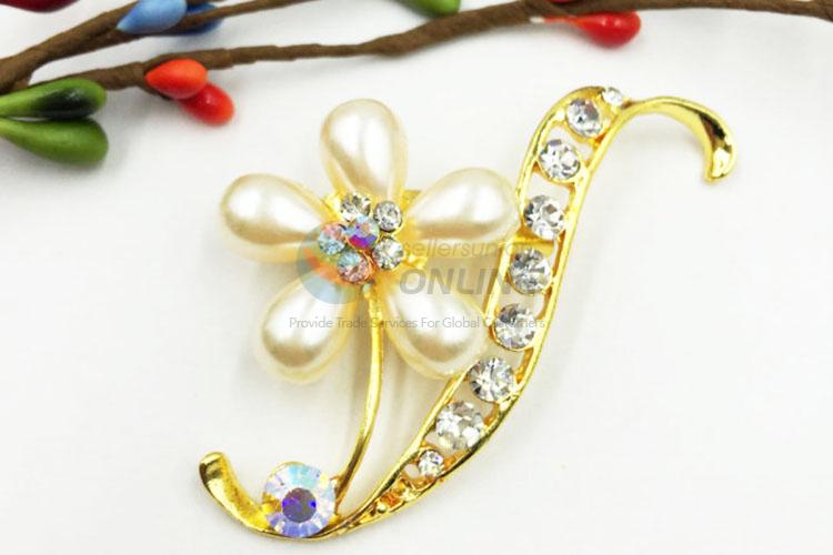 Pretty Cute Rhinestone Brooch for Wedding Invitations