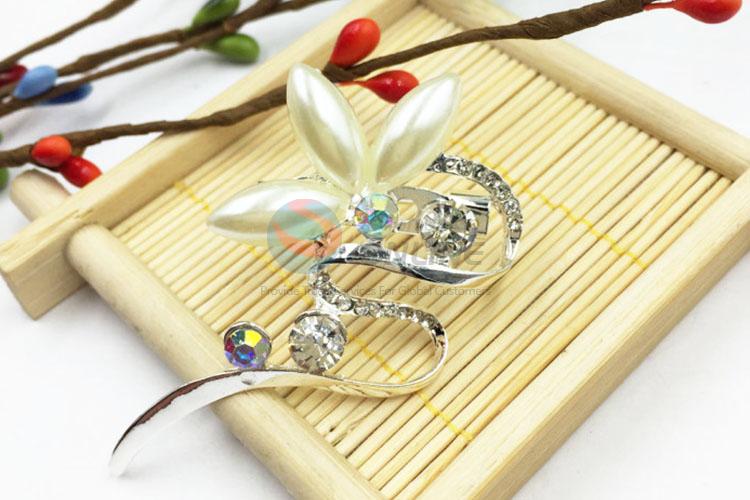 China Factory Rhinestone Brooch for Wedding Invitations