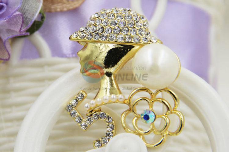 Elegant Decorated Crystal Rhinestone Brooch for Decoration