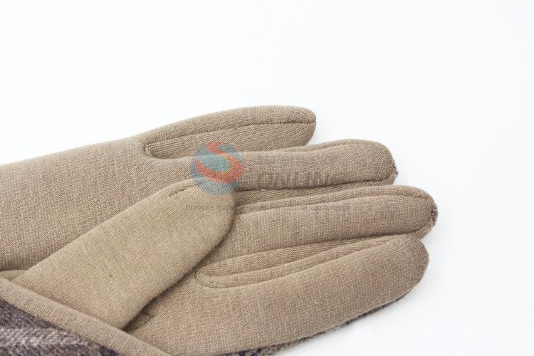 Delicate design good quality women winter warm plaid gloves