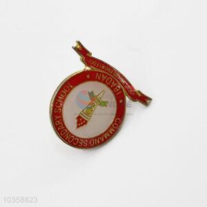 Factory customization hard enamel badge collar pin