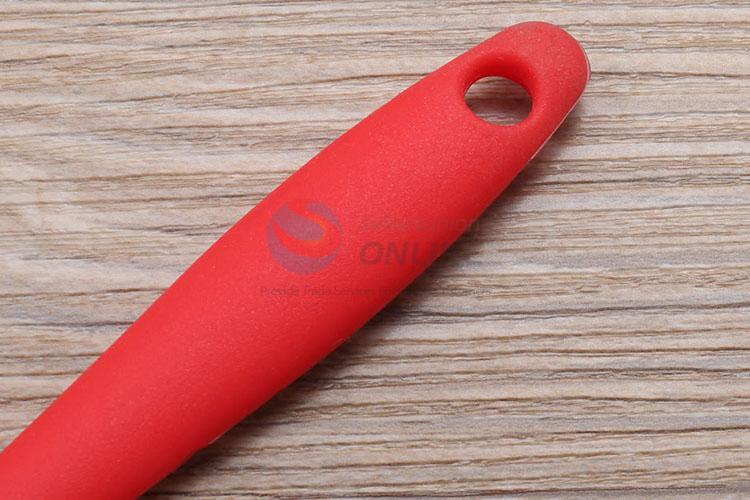 Wholesale low price best fashion green/red/orange silicone scraper