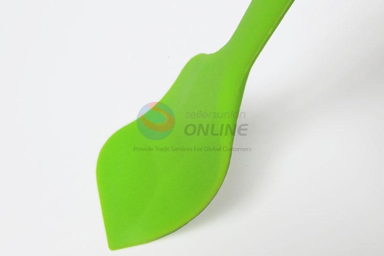 Best inexpensive colorful silicone scraper