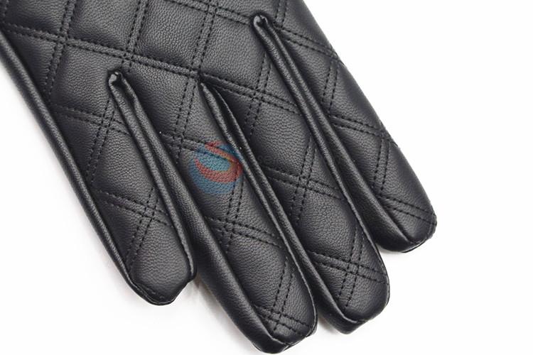 Delicate women winter warm gloves outdoor gloves