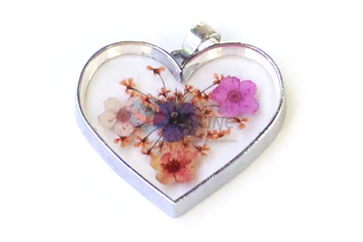 Creative Design Heart Shape Pendant Real Flower Pendant