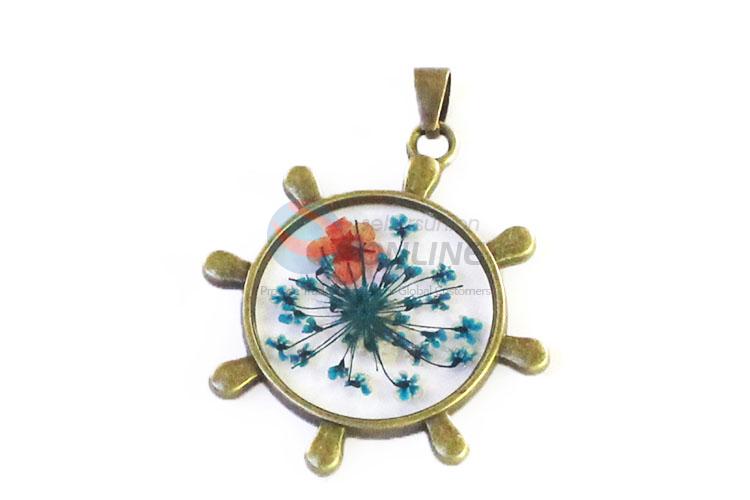 Best Price Round Real Flower Pendant With Chain