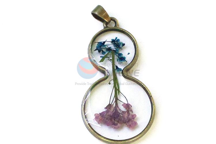 Delicate Design Gourd Shape Real Flower Zinc Alloy Pendant