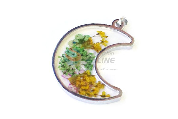 Creative Design Moon Shape Real Flower Pendant