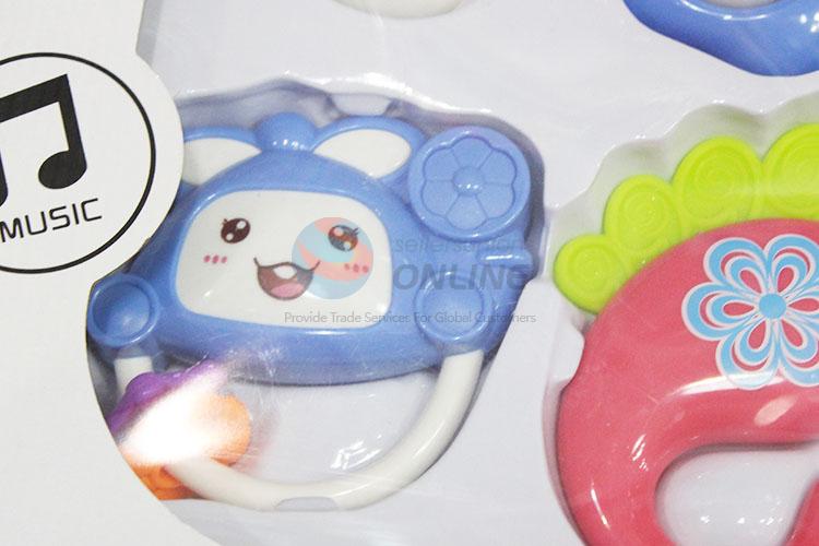 Fashion Cheap Plastic Fun Baby Rattle Toys in Display Box