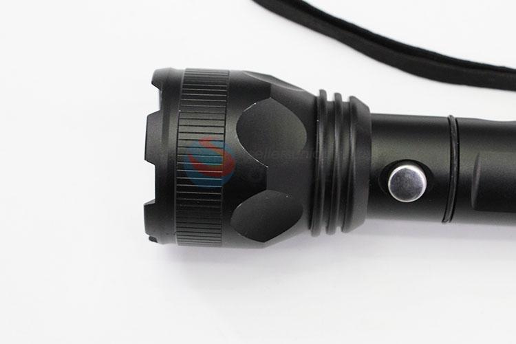 Latest Arrival Camp Flashlight with XPE Lamp Bulb and 18650 Battery