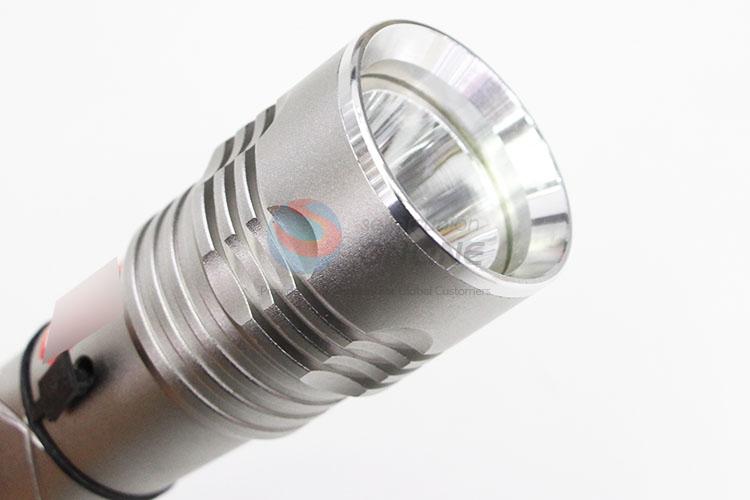 Latest Design Flashlight with XPE Lamp Bulb and 18650 Battery for Camping Hiking Cycling