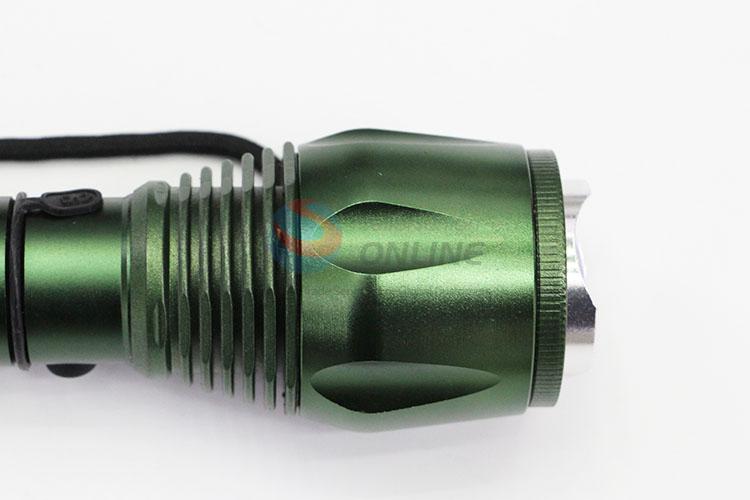 China Factory Green Color Aluminum Alloy Super Flashlight with XPE Lamp Bulb and 18650 Battery