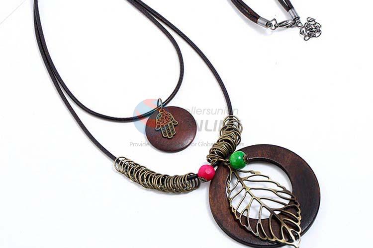 China OEM vintage alloy pendant wooden necklaces