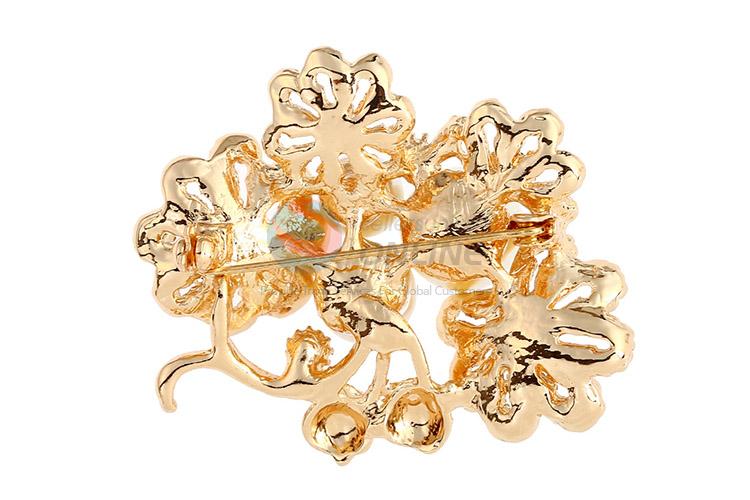 China branded flower pearl alloy brooch
