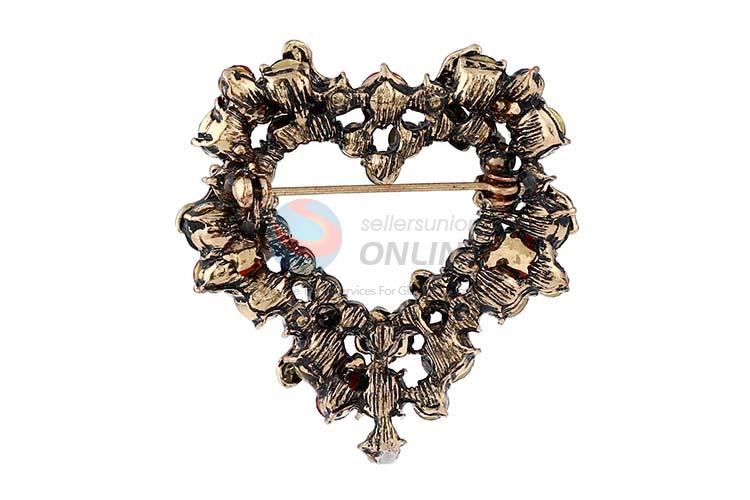 Good quality heart shape alloy brooch
