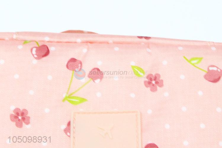 Latest Design Cherry Pattern Wash Bag Hanging Cosmetics Storage Container