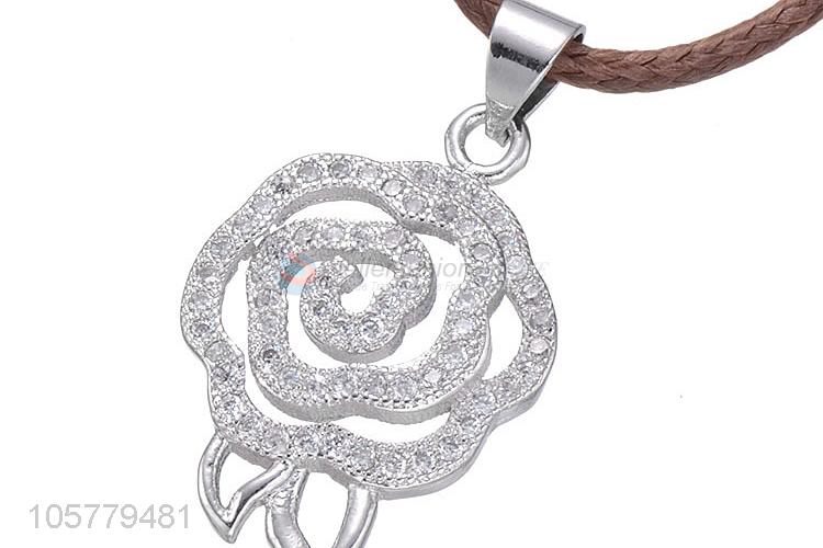 Best Price Flower Design Necklace Pendant Inlay Zircon Accessories