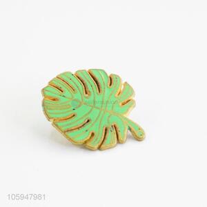 Excellent Quality Leaf Shape Alloy Brooch