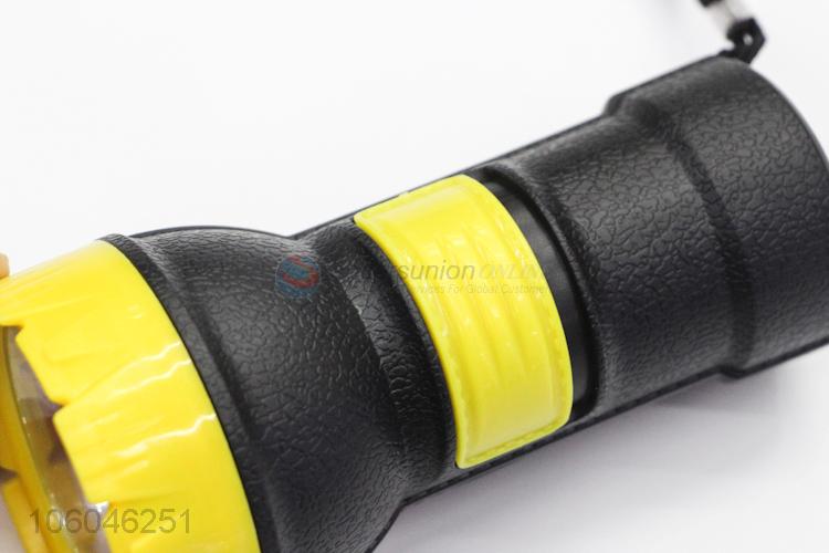 Cheap price dry battery plastic led torch flashlight