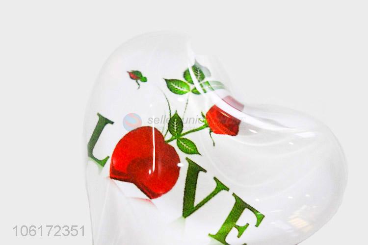 Cheap wholesale good gift heart shape glass fridge magnet