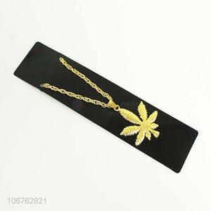 Unique design women golden leaves alloy necklace for decoration