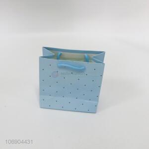 Wholesale hottest fashion polka dot printed paper gift bag