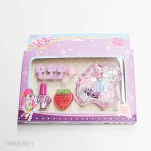 Cheap Girl Enjoying Playing Beauty Set Plastic Makeup Set Toy Children Cosmetic Toy