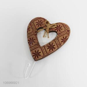 New design creative heart shape carved wooden wall hook