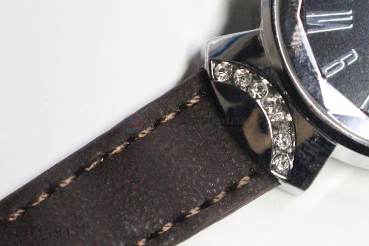 Good Quality Imitation Leather Band Ladies Wrist Watch