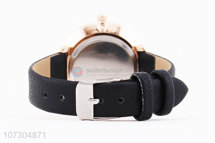 Wholesale Round Dial Wrist Watch Casual Wristwatch