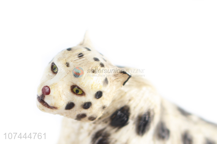 Good quality realistic solid animal model toy pvc snow leopard toy