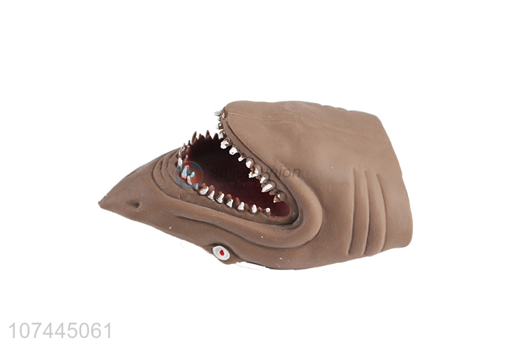 Hot selling soft tpr shark finger puppet toy animal toy