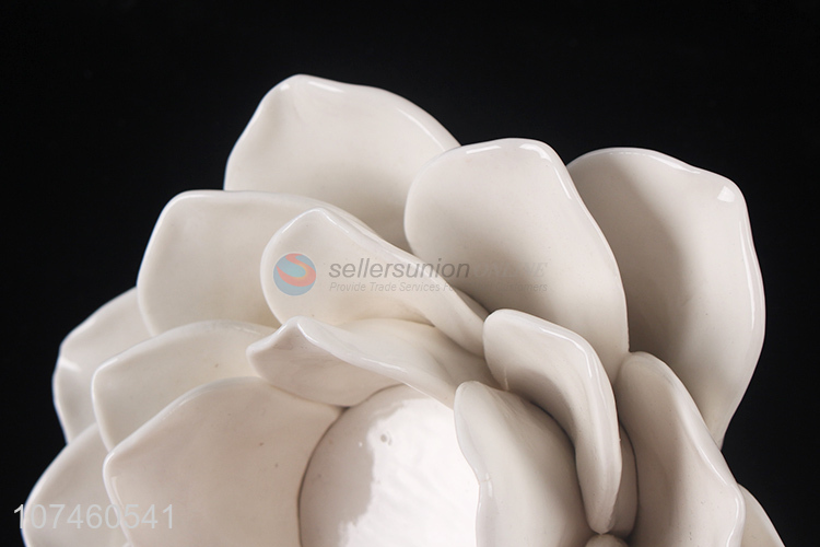 New Design Flower Shape Ceramic Candle Holders Fashion Crafts