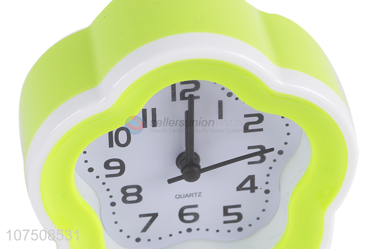 Promotional plastic quartz alarm clock for children