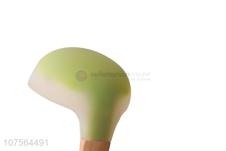 New Design Silicone Soup Ladle With Wooden Handle