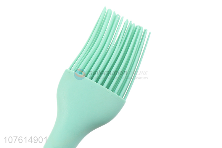 New arrival kitchen gadgets wooden handle silicone cooking oil brush