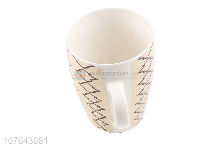 New arrival cute ceramic cup coffee cup with top quality